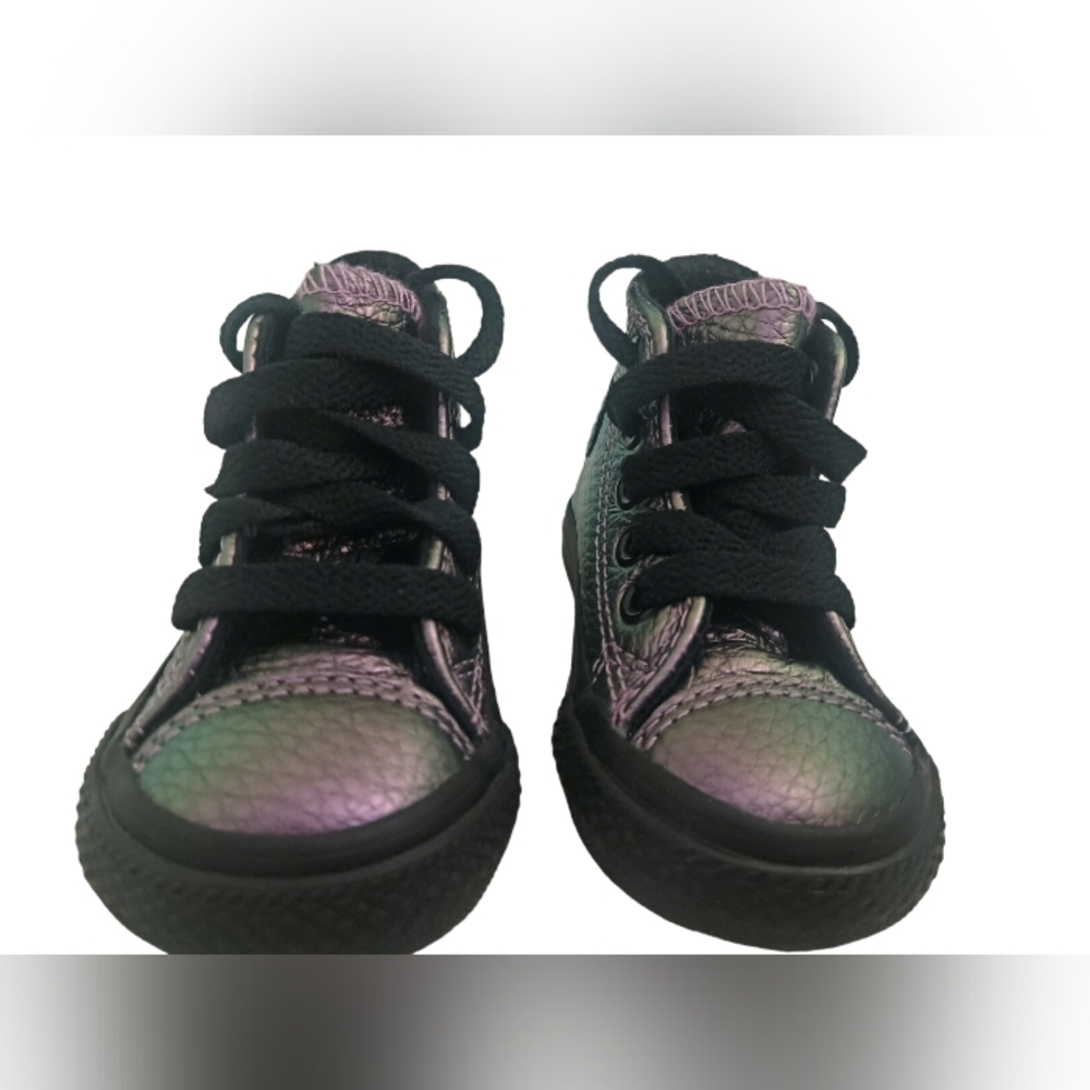 UNISEX CHUCK TAYLOR ALL STAR IRIDESCENT HIGH TOP SNEAKERS - 757949C - SIZE 2